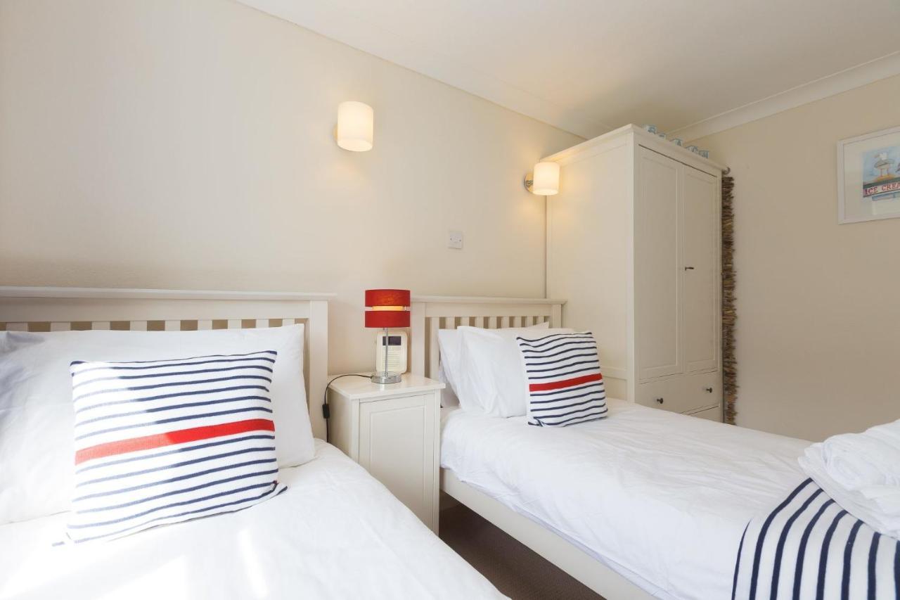 Atlantic Blue Apartamento Carbis Bay Exterior foto